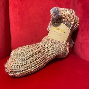 Barnes and Noble Pink Texture Reading Socks